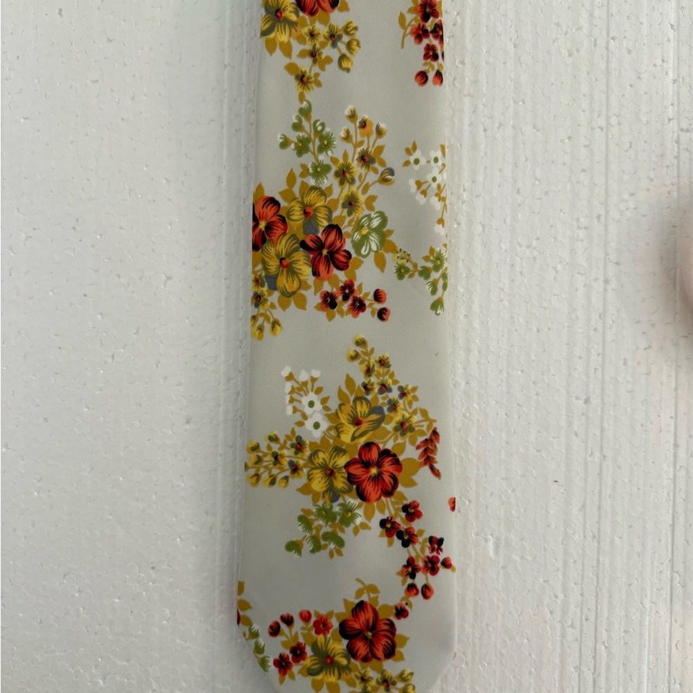 Vintage 1970s Corsair Floral Wide Necktie